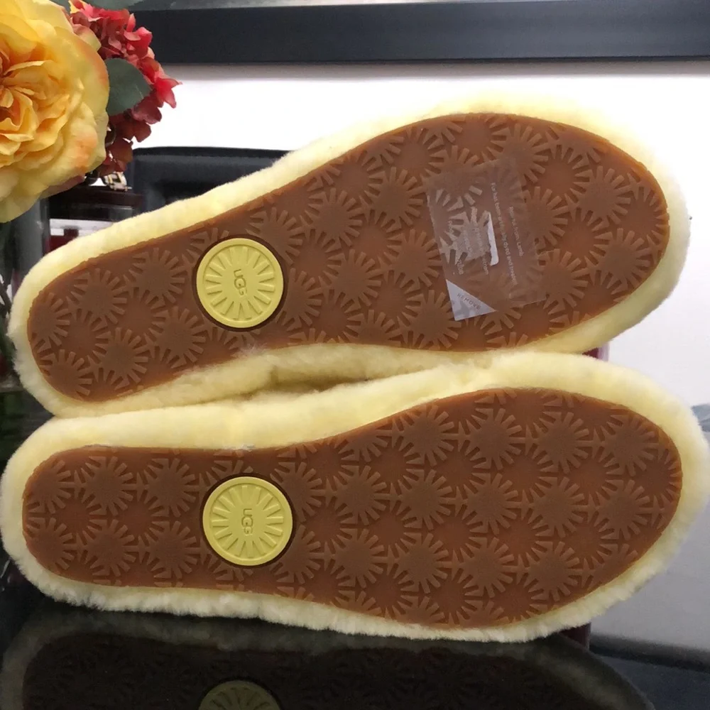 UGG WINTER SLIPPERS SANDALS WOMENS SIZE 8 - Picture 13 of 15